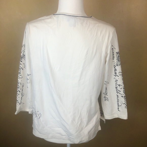 Women’s blouse, size medium - Picture 10 of 14